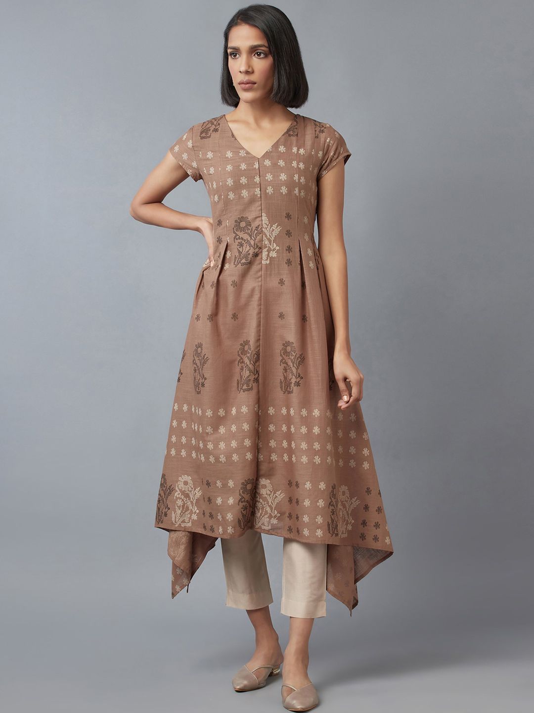 W Women Ethnic Motifs Printed Thread Work Anarkali Kurta