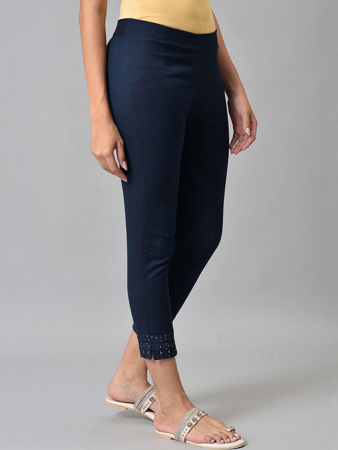 W Women Mid Rise Slim Fit Plain Cotton Regular Trousers