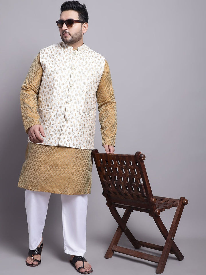 SOJANYA PLUS Plus Size Woven Design Kurta With Pyjamas & Nehru Jacket