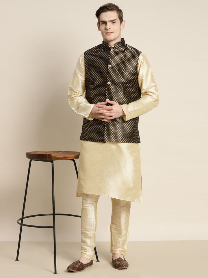 SOJANYA Men Gold-Toned Ethnic Motifs Kurta with Churidar