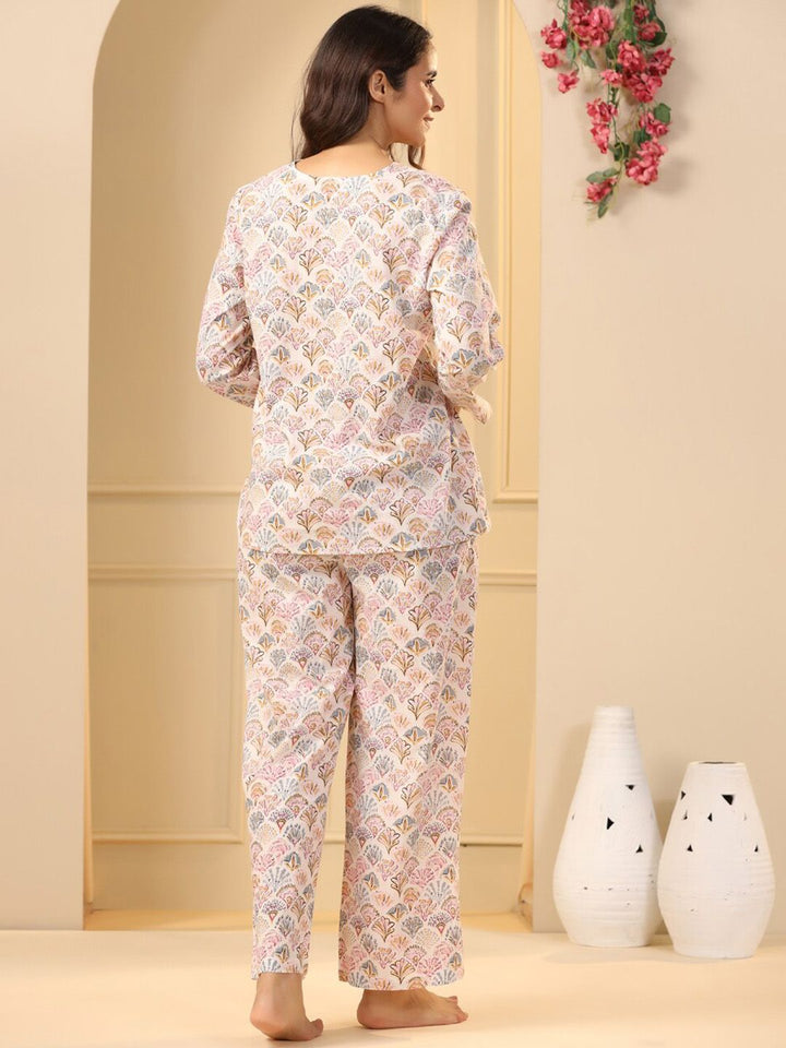 SANSKRUTIHOMES Off White & Pink Ethnic Motifs Printed Pure Cotton Night Suit
