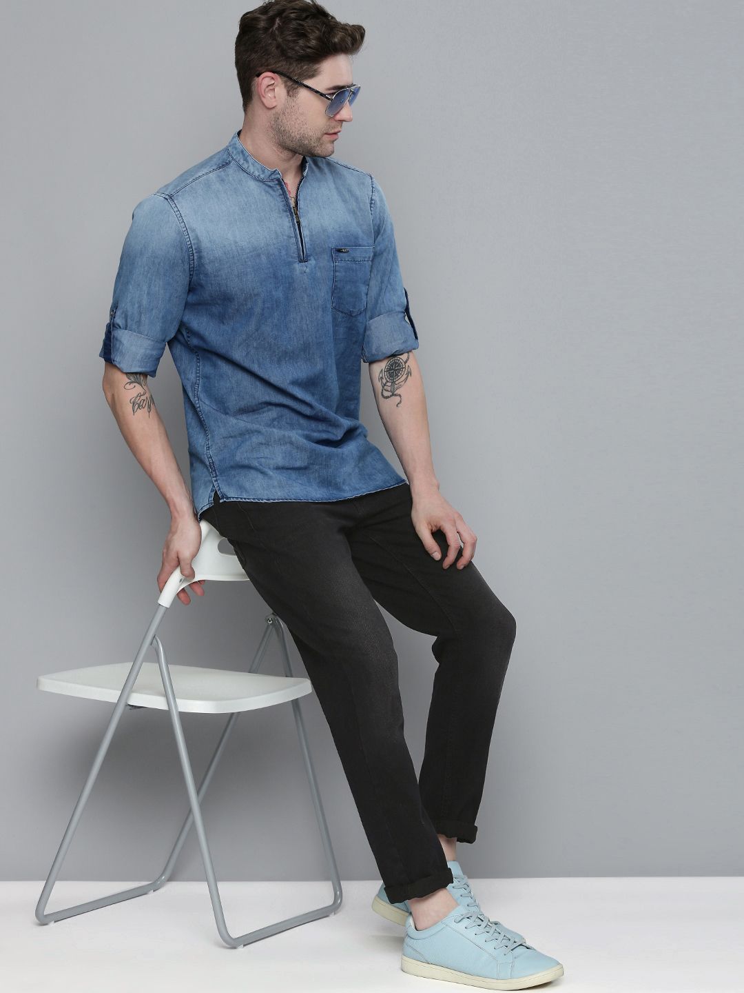 The Indian Garage Co Men Black Slim Fit Light Fade Stretchable Jeans