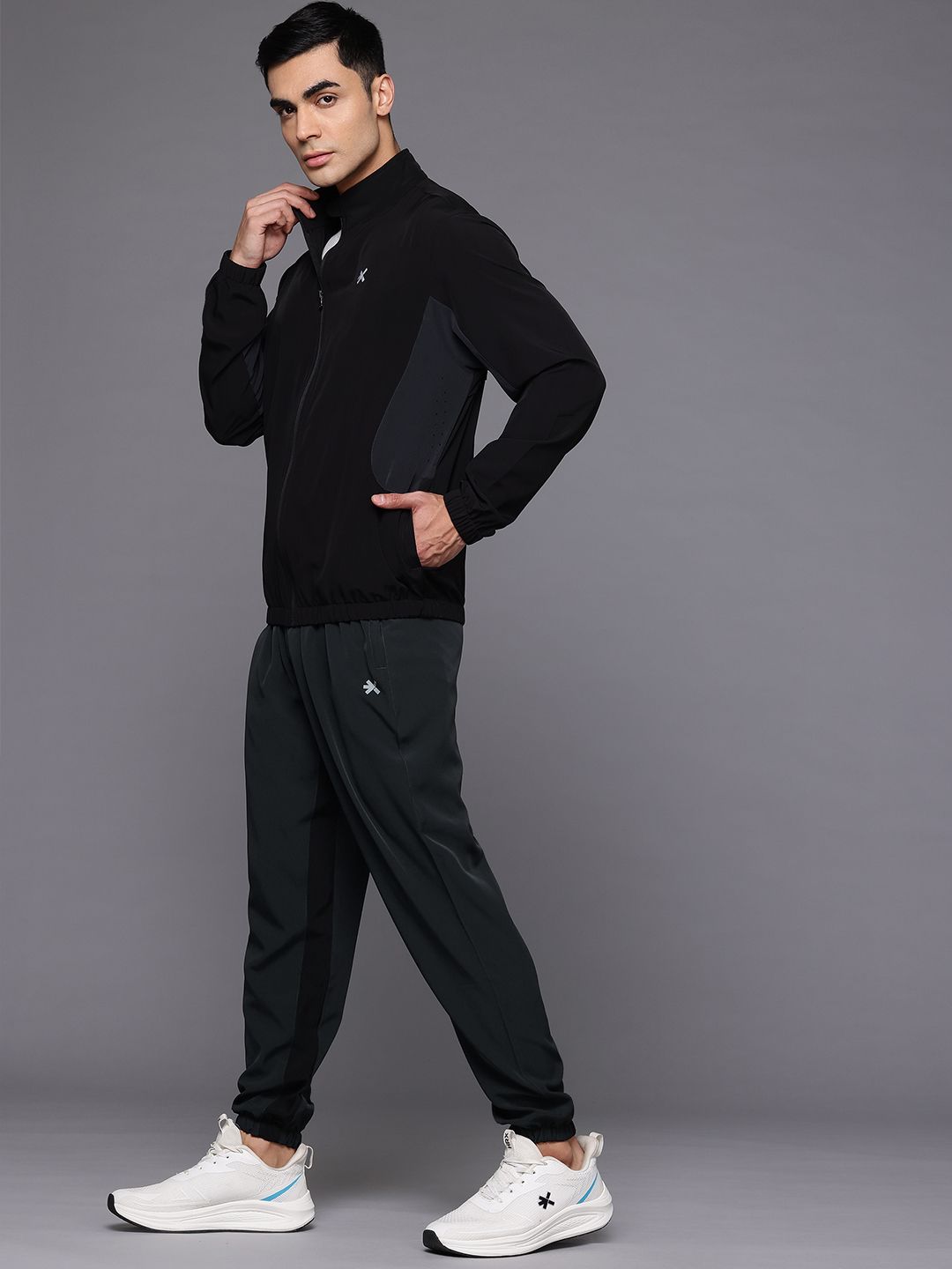 HRX by Hrithik Roshan Men Rapid-Dry Training Tracksuit
