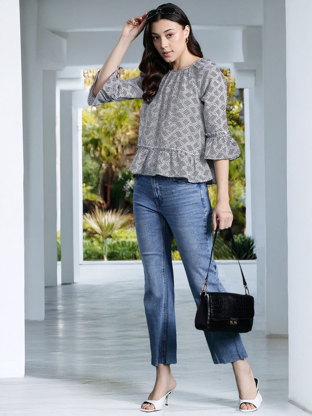 DressBerry Geometric Print Flared Sleeve Top