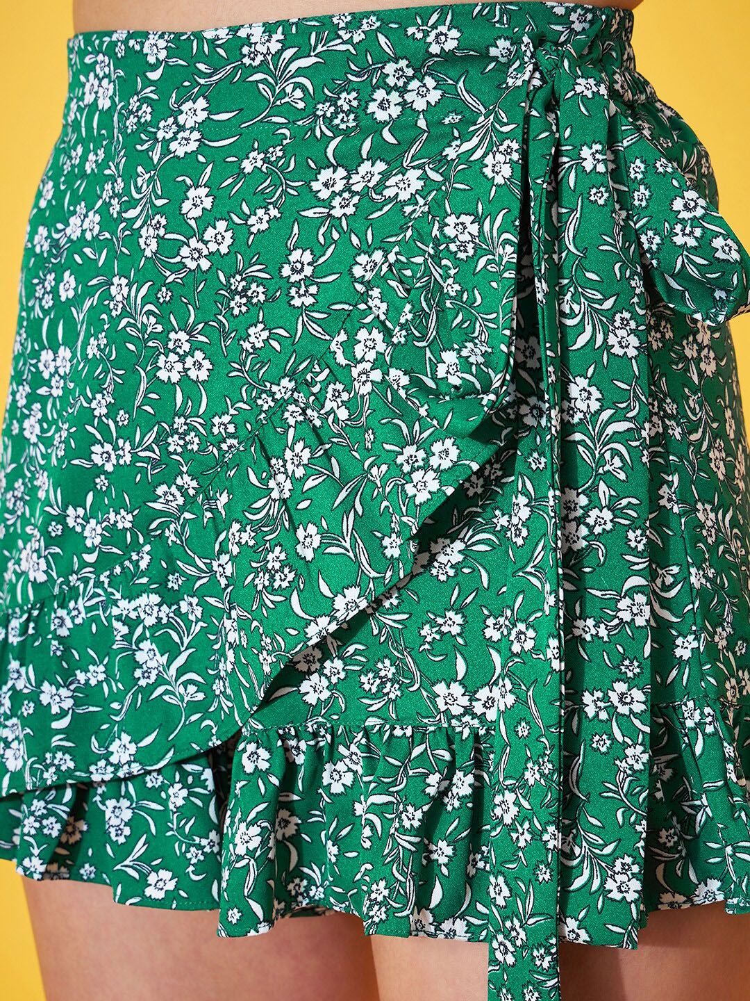 Berrylush Women Floral Printed High Rise Wrap Shorts