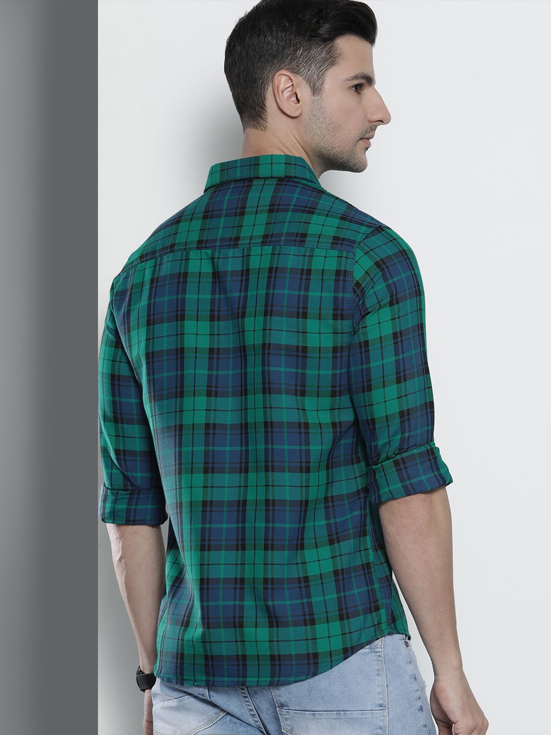 The Indian Garage Co Men Blue & Green Comfort Fit Checked Casual Shirt