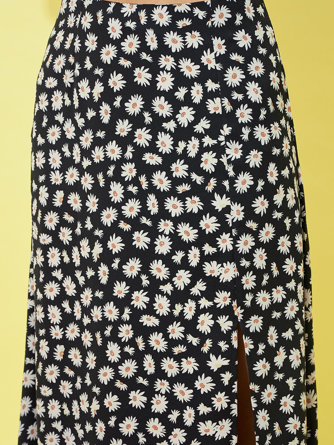 Berrylush Floral Printed Side Slit A-Line Maxi Skirt