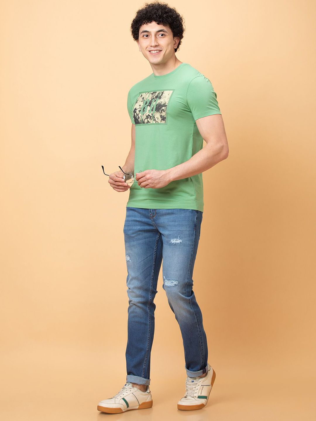 Being Human Men Slim Fit Mildly Distressed Heavy Fade Jeans