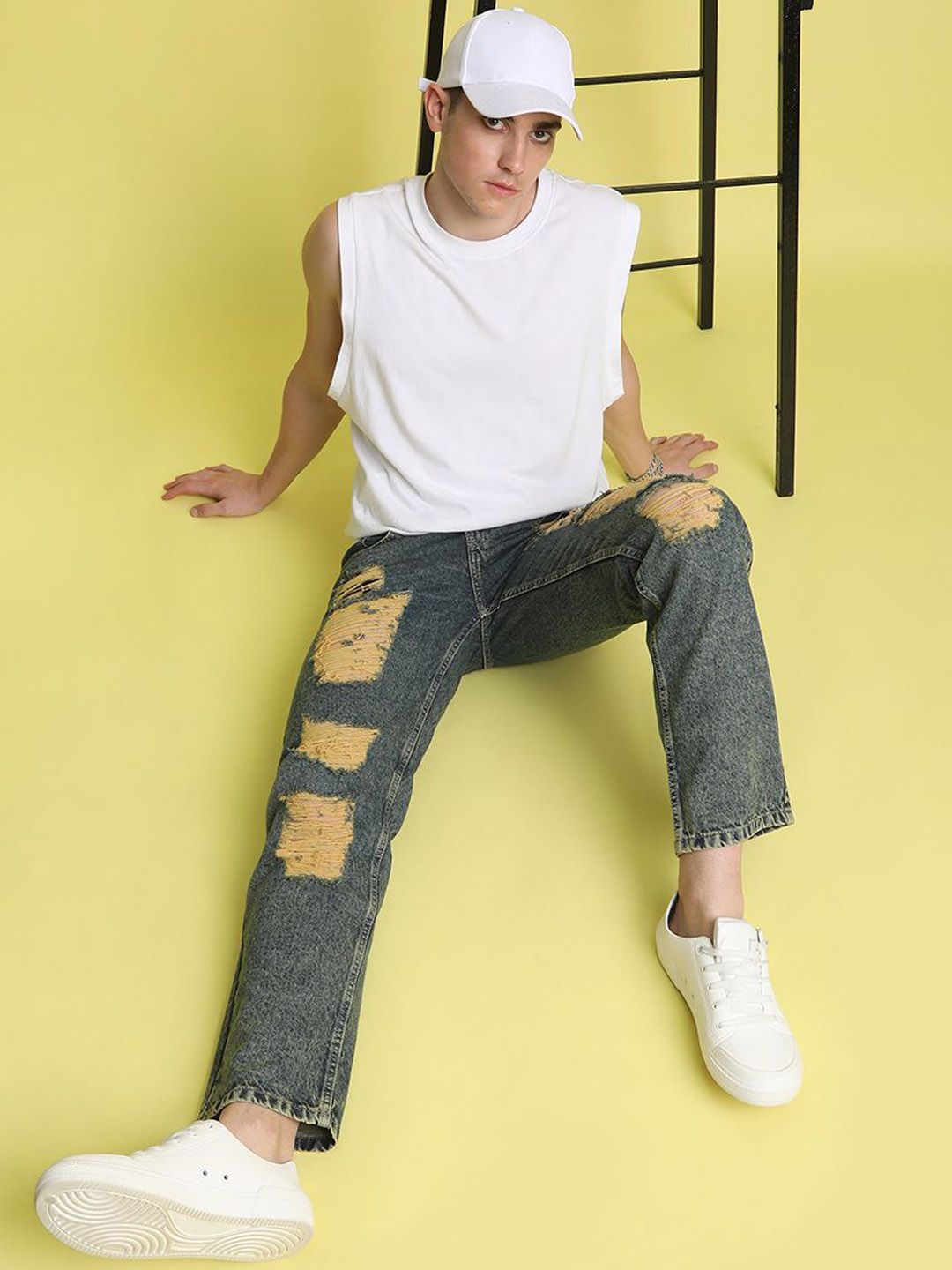 Bene Kleed Men Relaxed Fit Medium Distressed Jeans