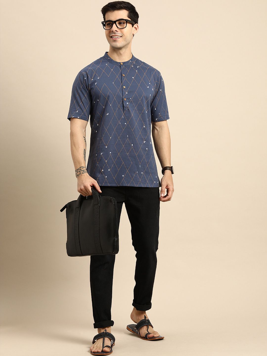 Anouk Men Navy Blue & White Geometric Printed Short Kurta