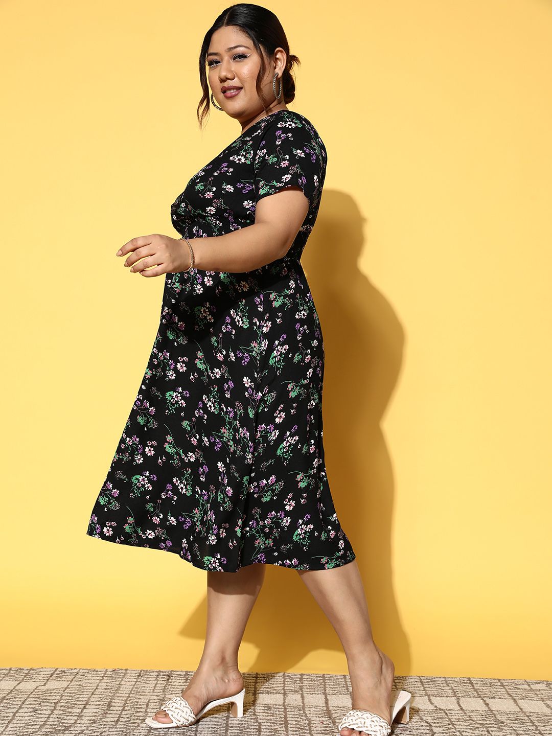 Berrylush Curve Floral Crepe Midi Dress