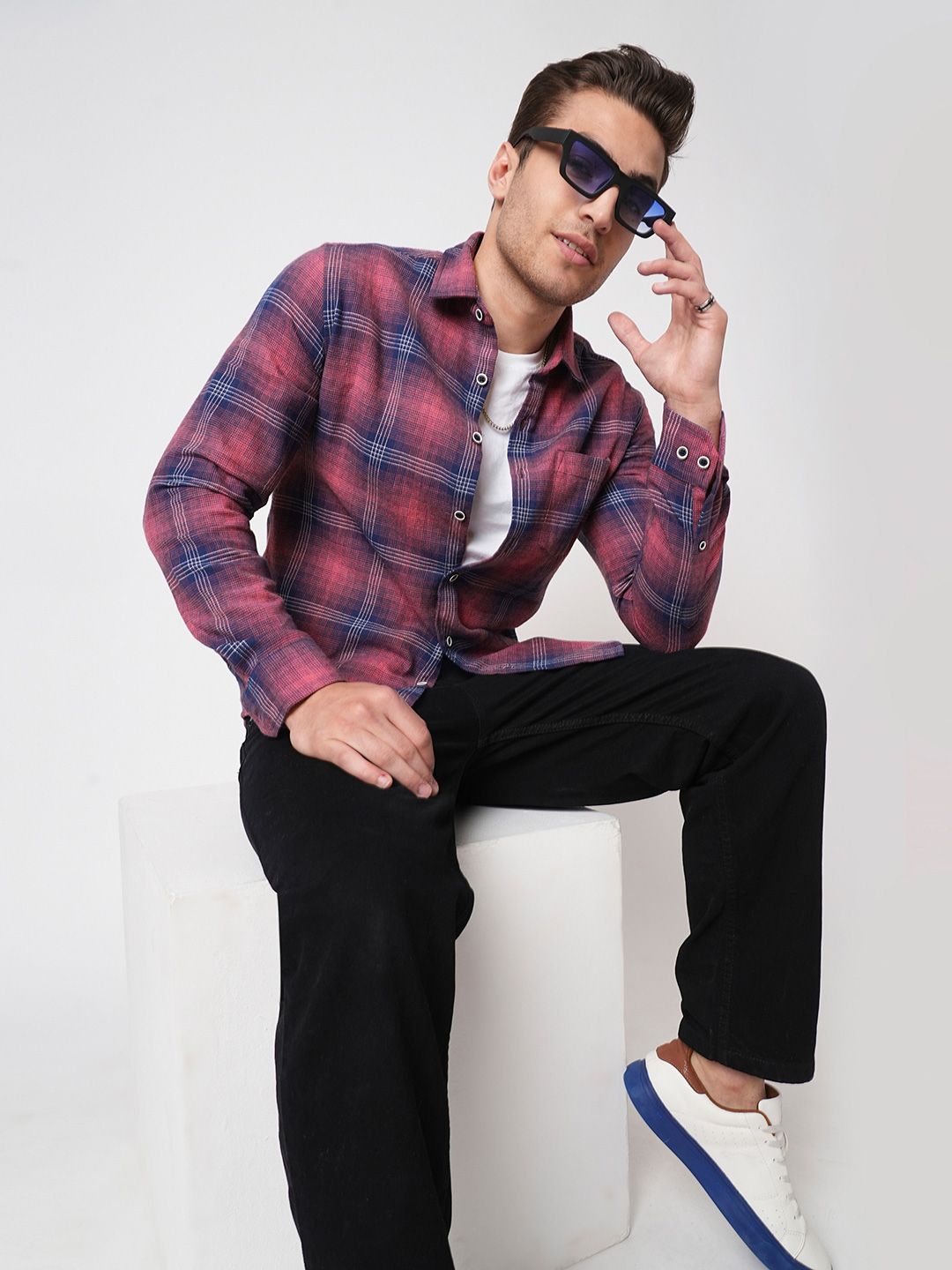 VASTRADO Men Classic Fit Spread Collar Checked Cotton Casual Shirt