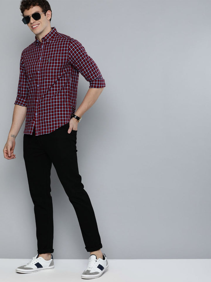 The Indian Garage Co Men Red & Blue Slim Fit Checked Casual Shirt