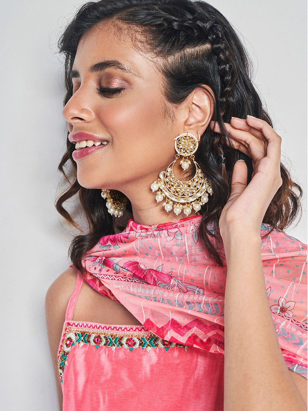 Global Desi Floral Embroidered Thread Work Kurti With Palazzos & Dupatta