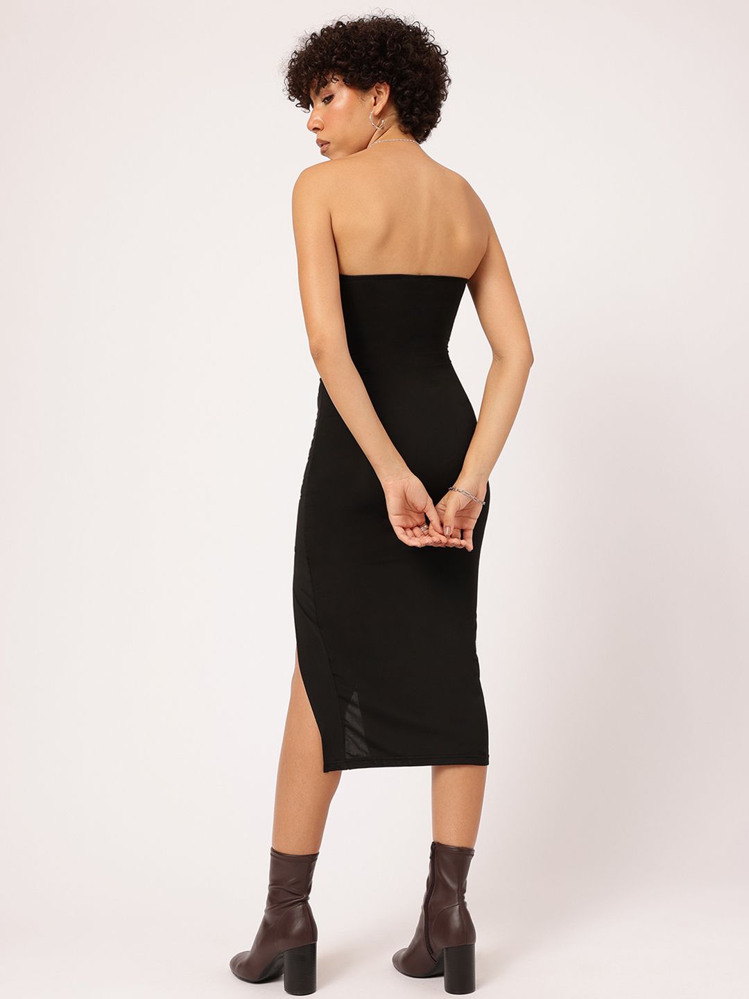 Off-Shoulder Sculpted Rebel Cut-out Oomph Ruched Sensation Midi Dress