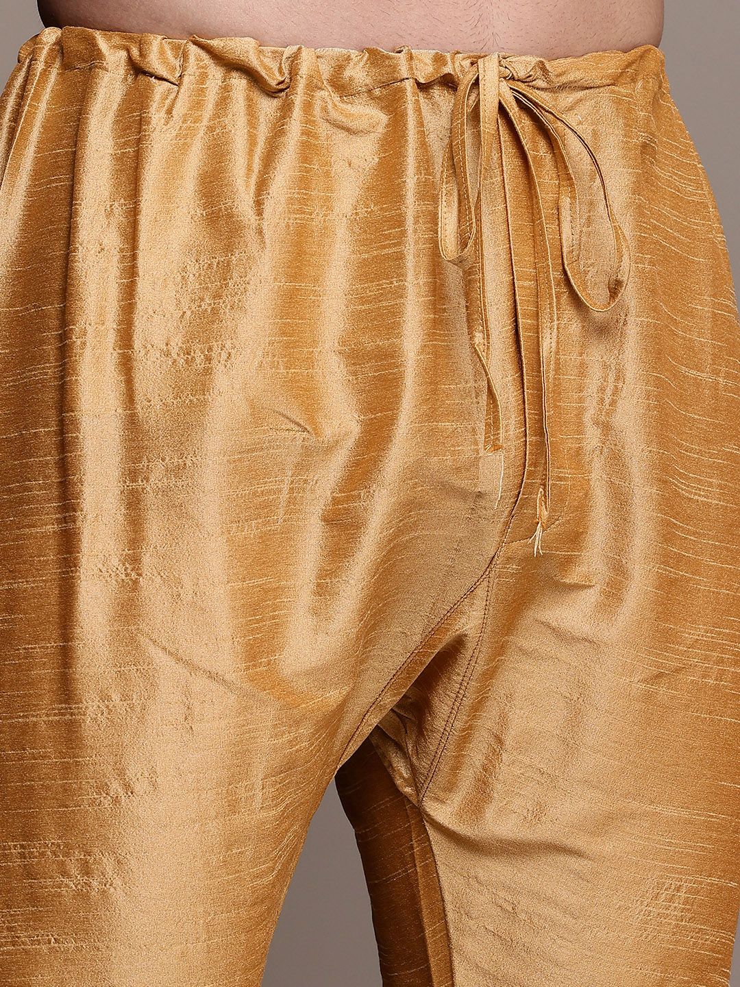 House of Pataudi Woven Design Regular Jashn Kurta With Churidar