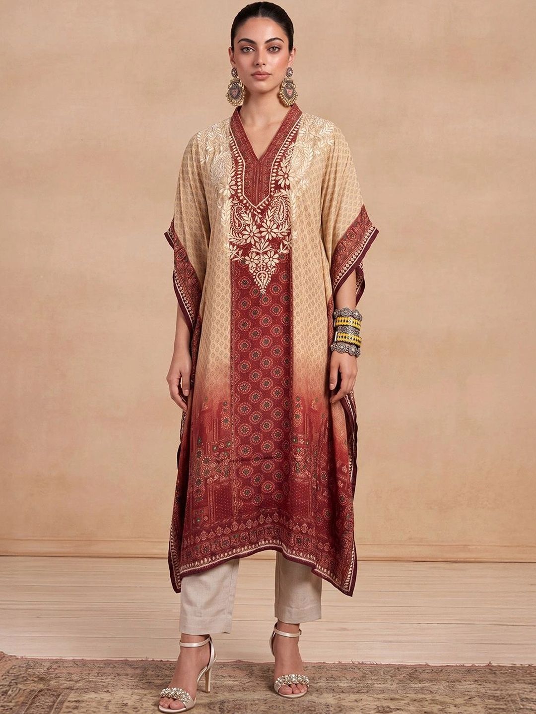 Rumah Wanita Chikankari Motif Etnik Bercetak Lengan Panjang Kerja Benang Crepe Kaftan Kurta