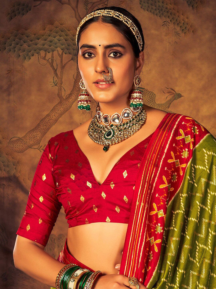 Saree mall Ethnic Motifs Printed Silk Blend Patola Sarees
