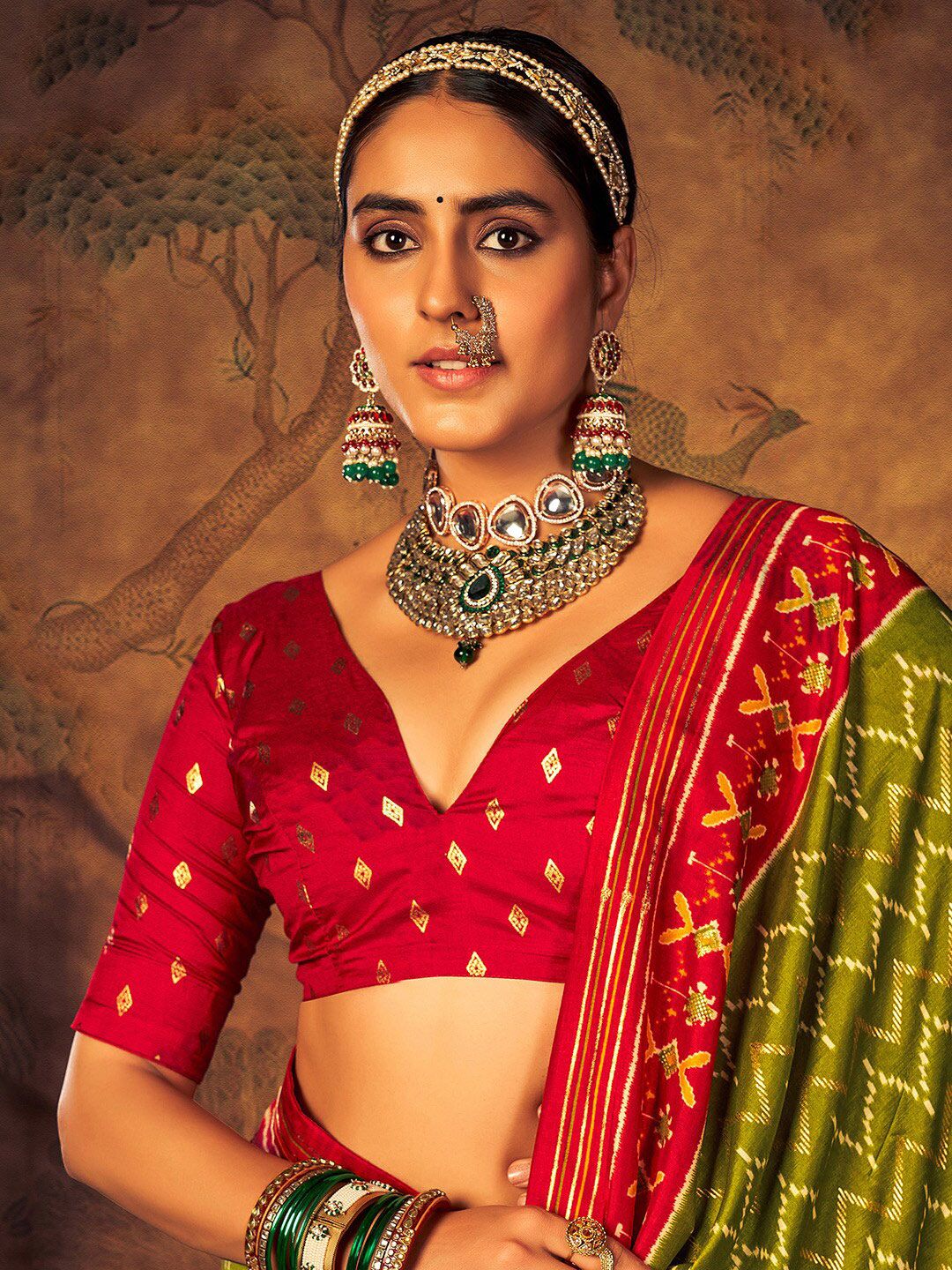 Saree mall Ethnic Motifs Printed Silk Blend Patola Sarees