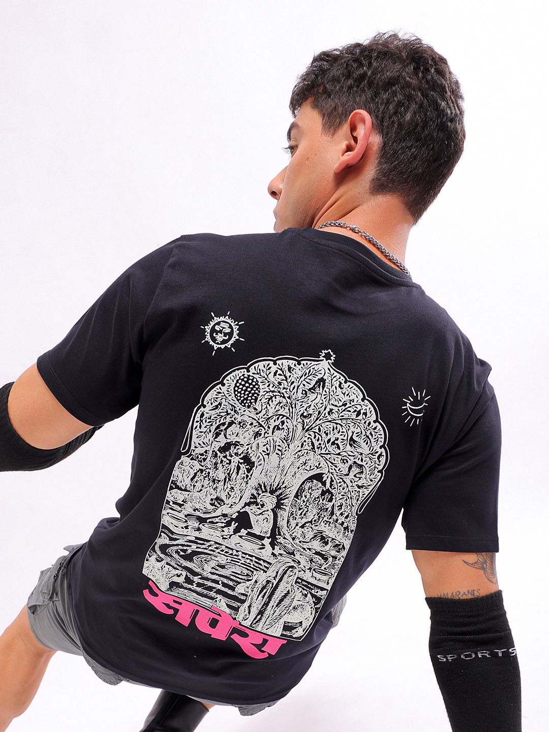 The Indian Garage Co Men Graphic Printed Round Neck Slim Fit T-shirt