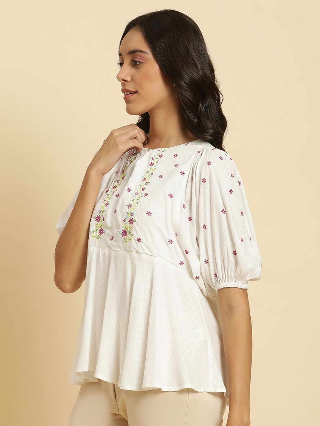 W Floral Embroidered Puff Sleeve A Line Top