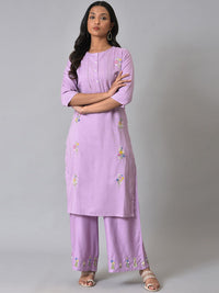 W Floral Embroidered Kurta