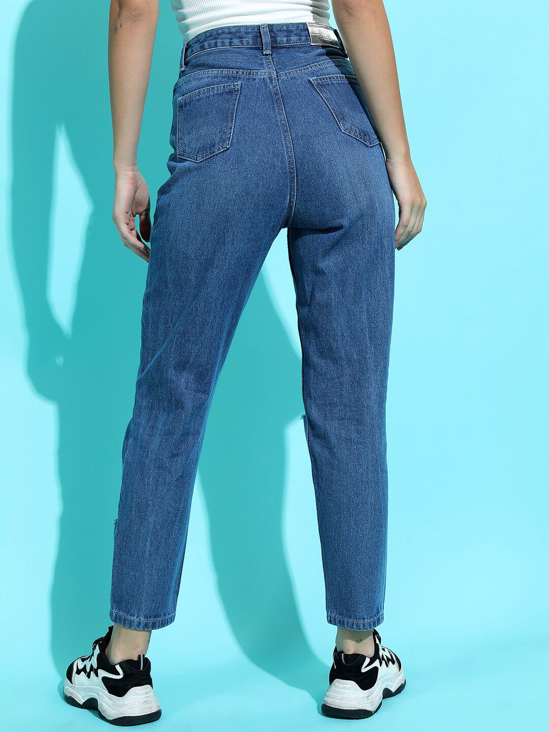 Tokyo Talkies Women Stunning Blue Mom Fit Cropped Jeans