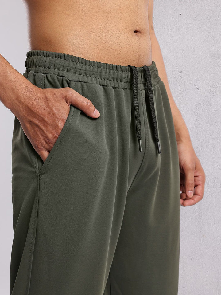 HRX by Hrithik Roshan Men Rapid-Dry Training Joggers