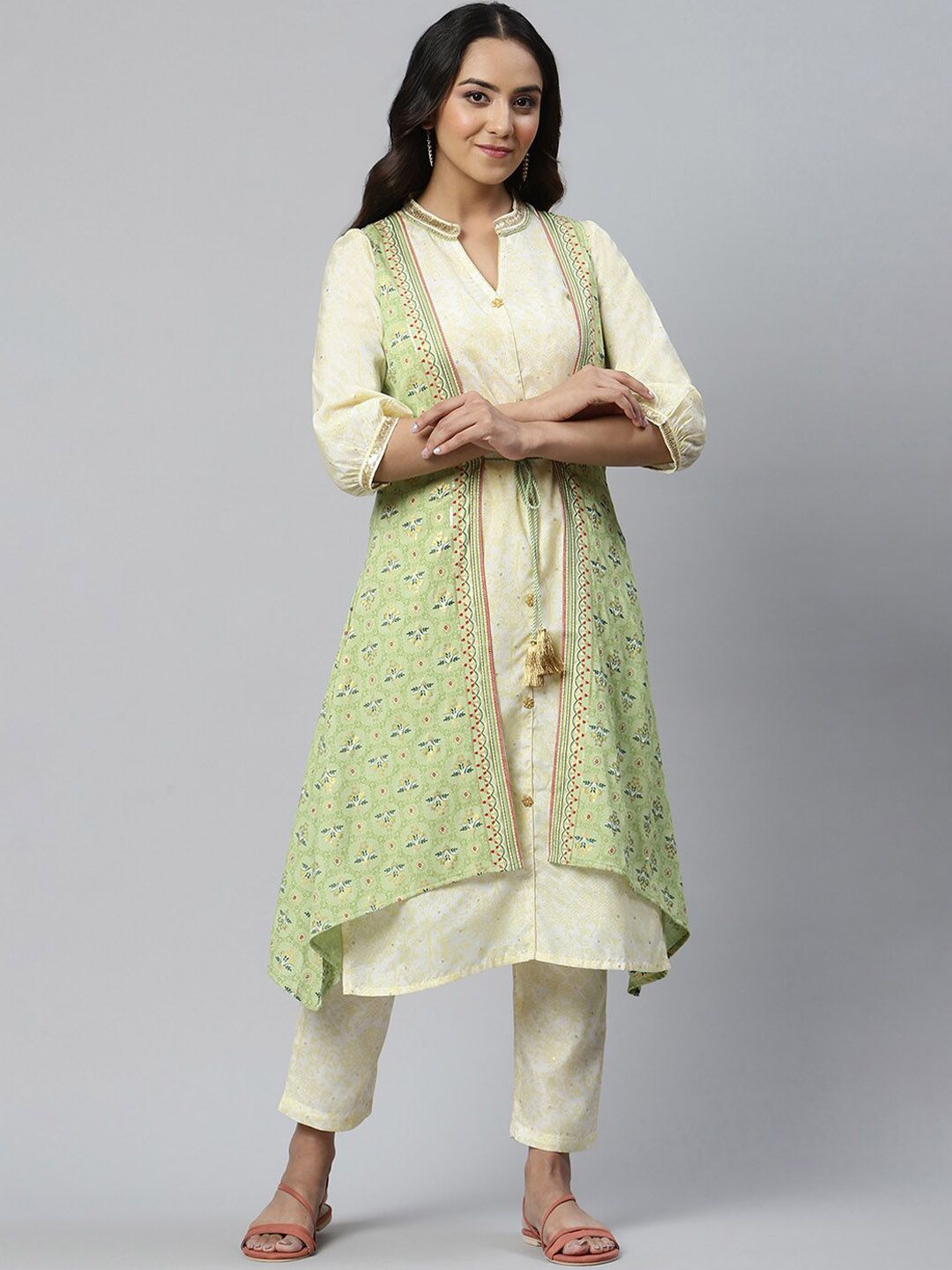 AURELIA Women Green Ethnic Motifs Embroidered Layered Kurta with Trousers