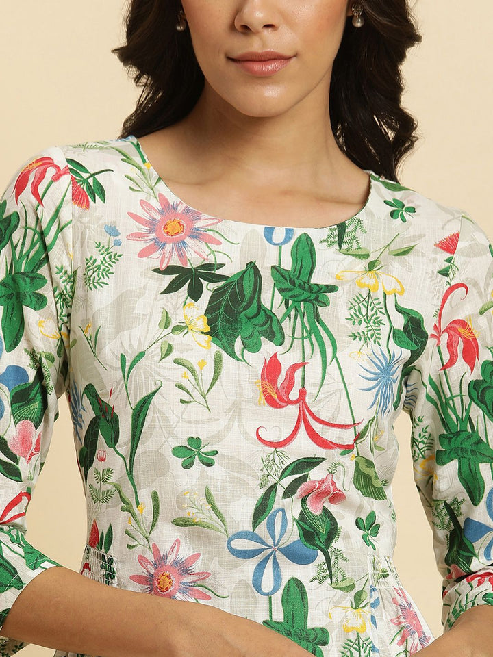 W Floral Printed Regular Pure Cotton Kurta With Trousers