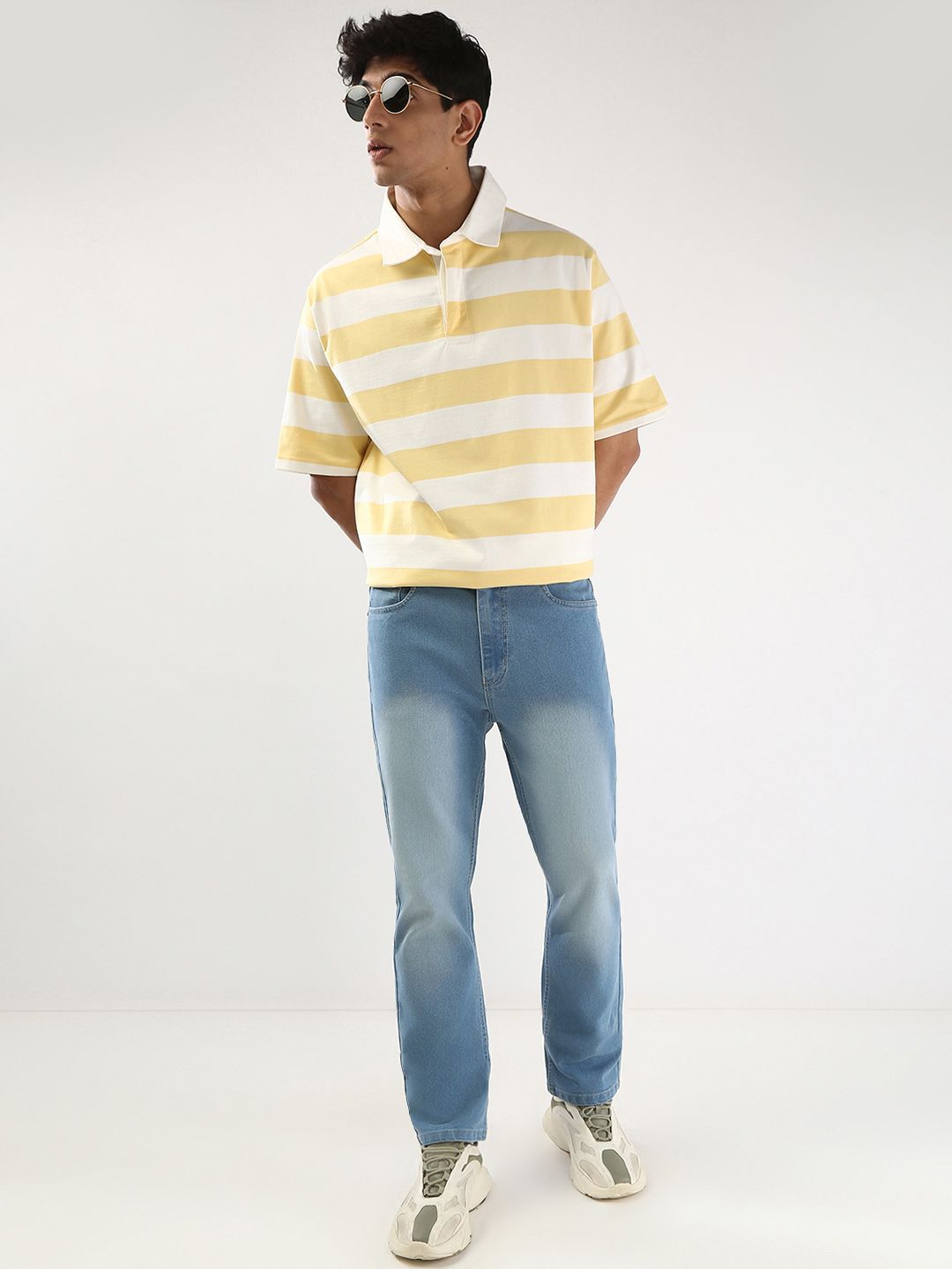 Urbano Fashion Men Straight Fit Mid-Rise Light Fade Stretchable Jeans