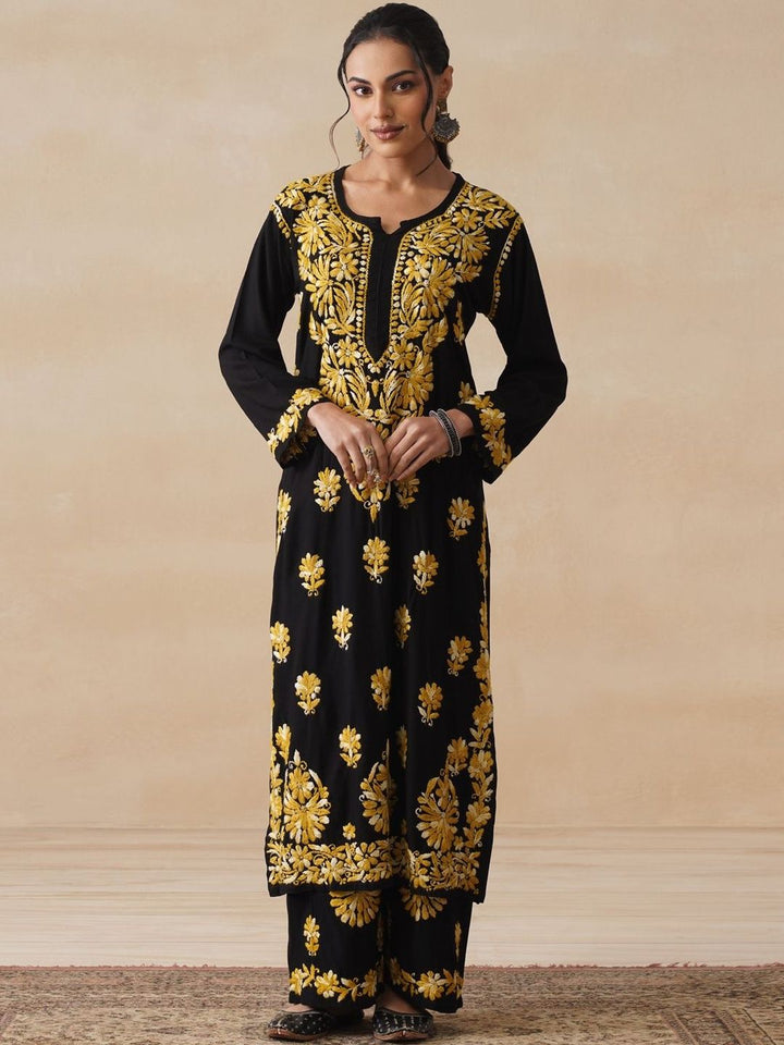 Set Seluar Kurta Motif Etnik Bersulam House of Chikankari