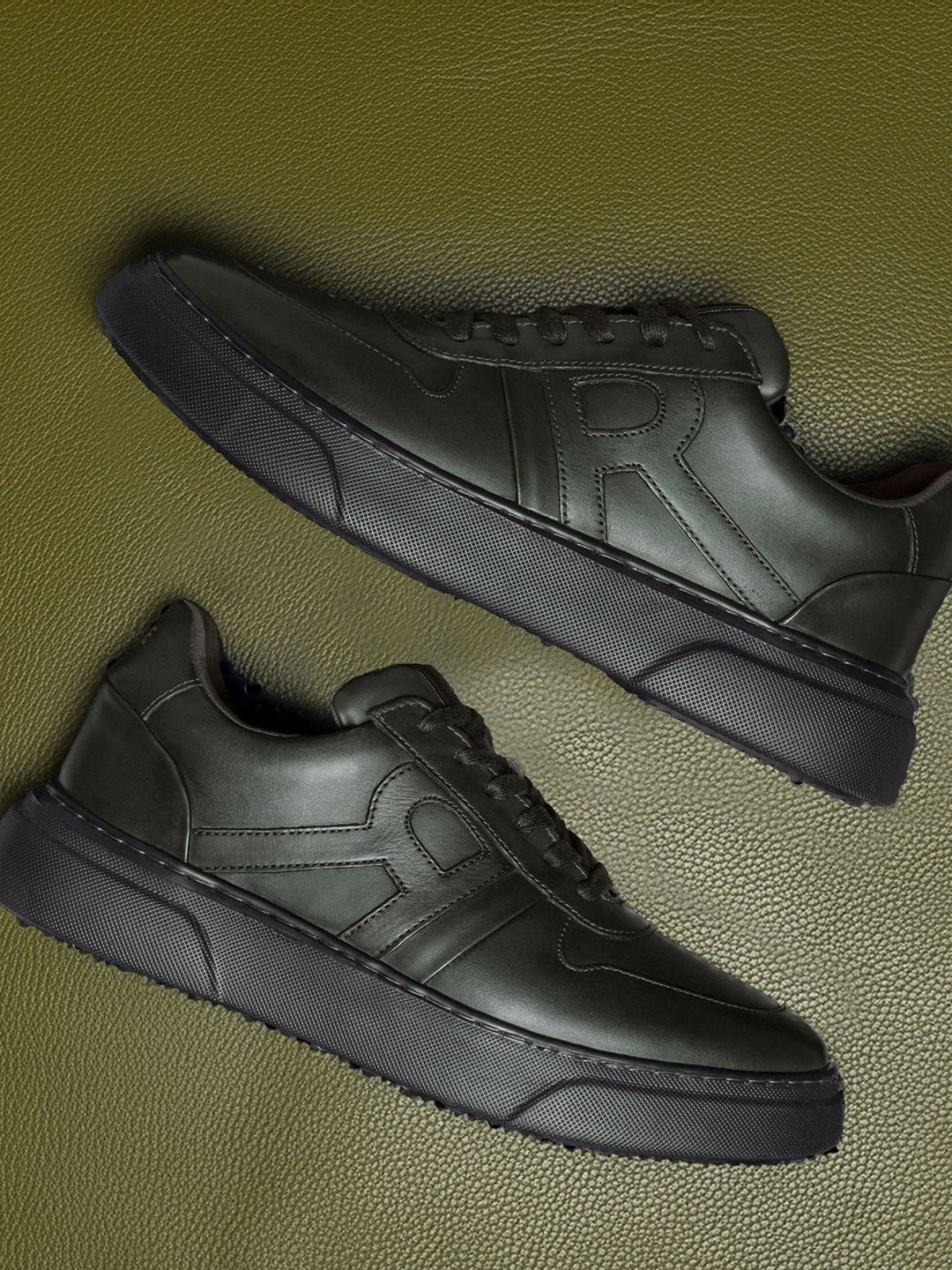 RARE RABBIT Men Leather Round Toe Regular Height Sneakers
