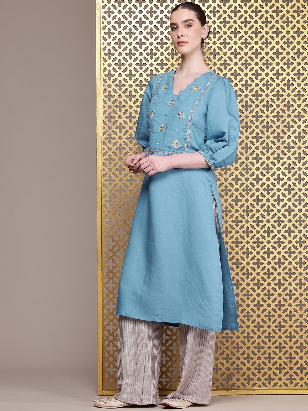House of Pataudi Jashn Indie Florals Yoke Design Kurta