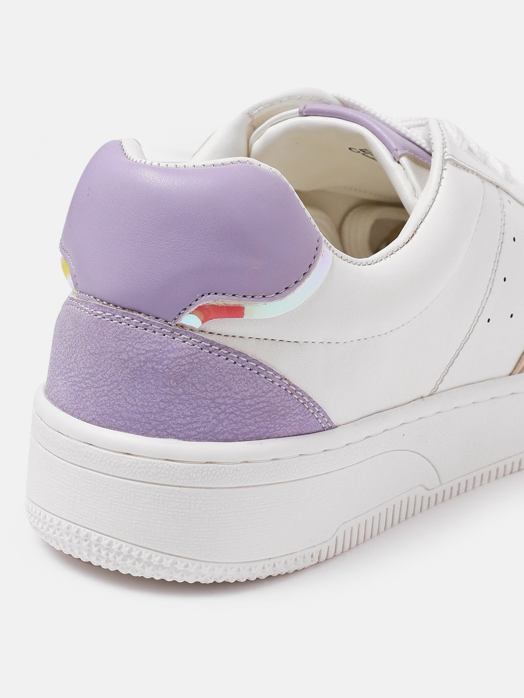 DressBerry Women Round Toe Perforated Sneakers