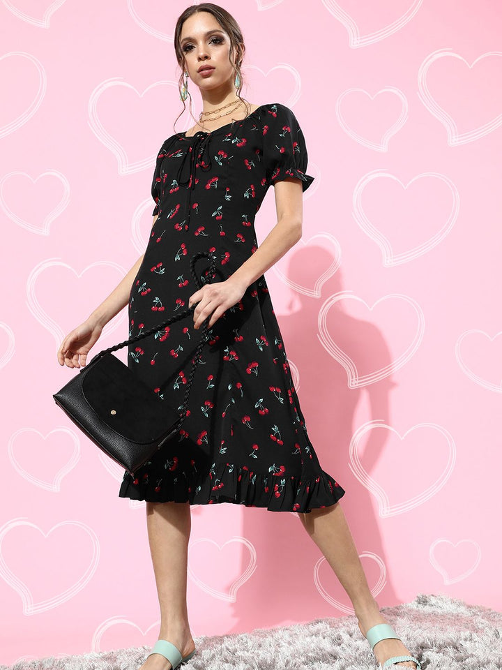 Berrylush Women Stylish Black Conversational Tiered Dress