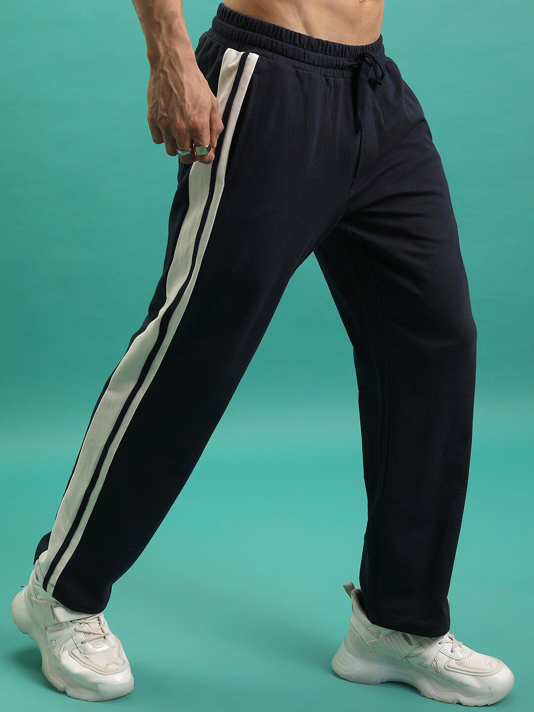 HIGHLANDER Men Relaxed-Fit Track Pants