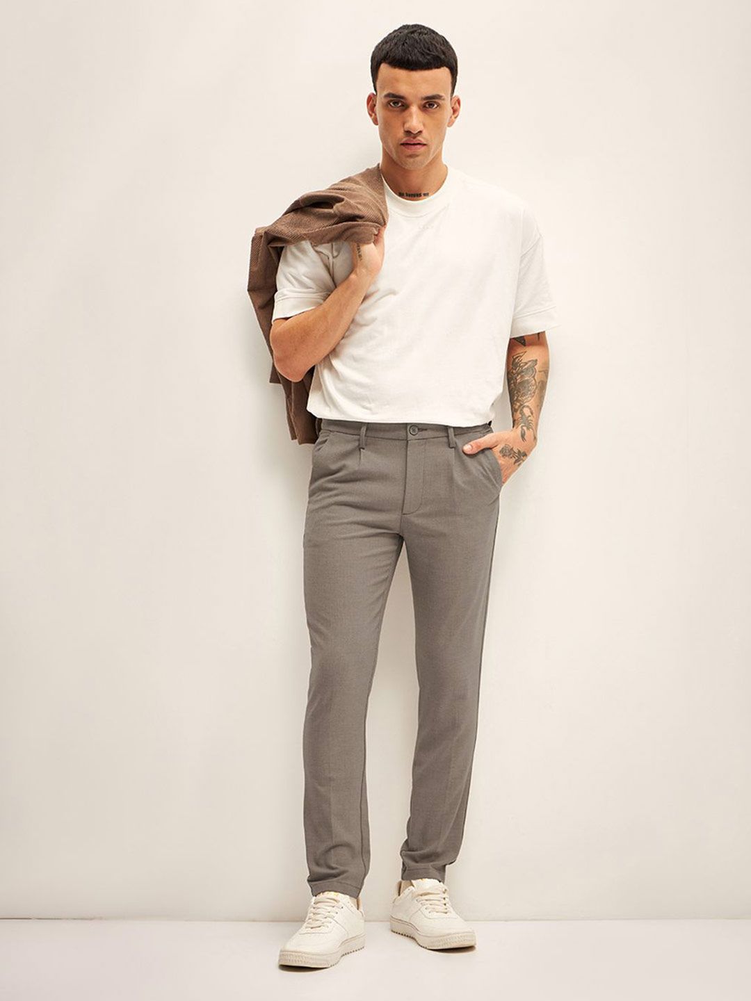 THE BEAR HOUSE Men Slim Fit Pleated Chinos Trousers