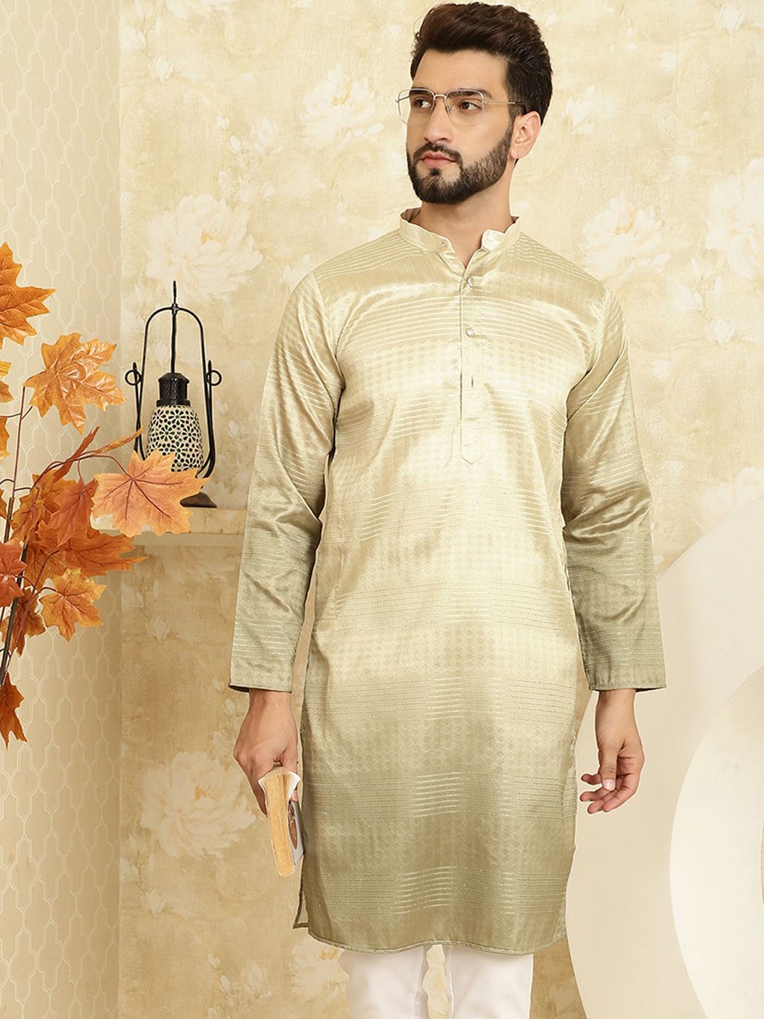 SOJANYA Geometric Embroiderd Sequinned Cotton Silk Jacquard Straight Kurta