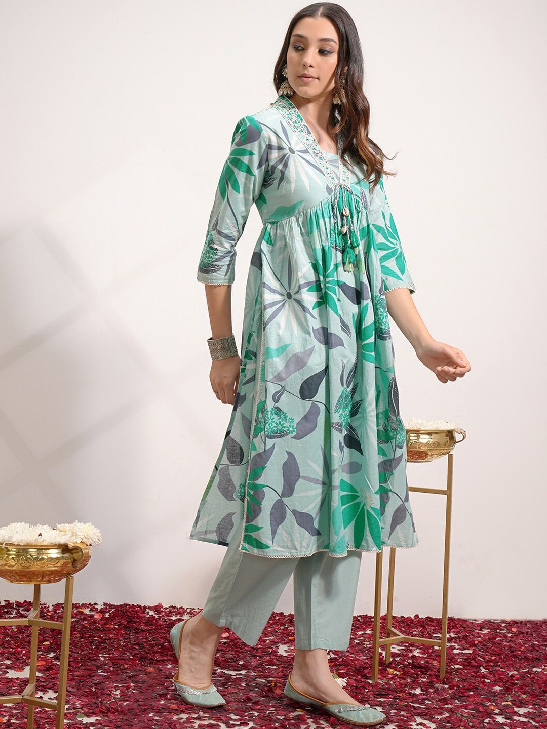 Vishudh Green & Grey Floral Printed Thread Work Pure Cotton Kurta with Trousers & Dupatta