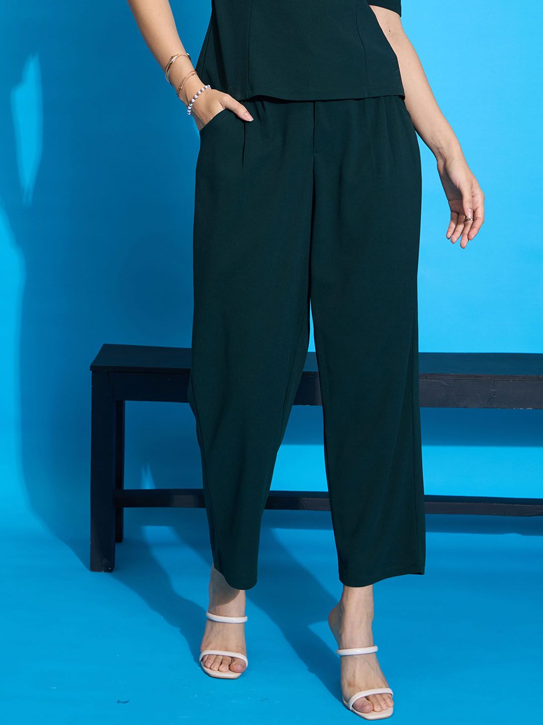SASSAFRAS worklyf Women Mid-Rise Pleated Trousers