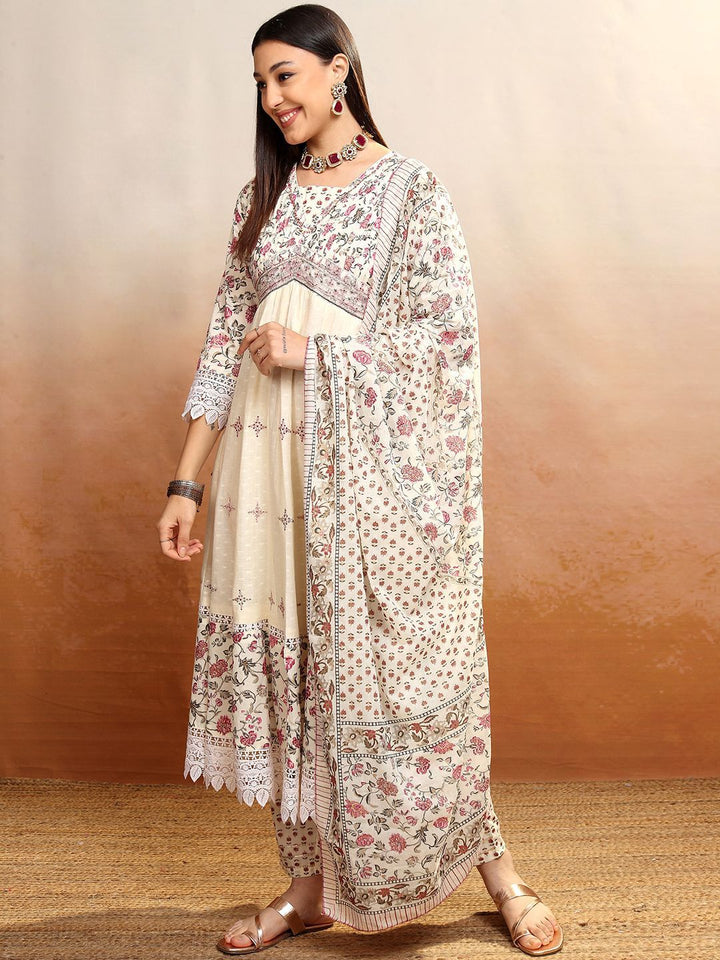Vishudh Women Floral Printed Regular Pure Cotton Kurta with Trousers & With Dupatta