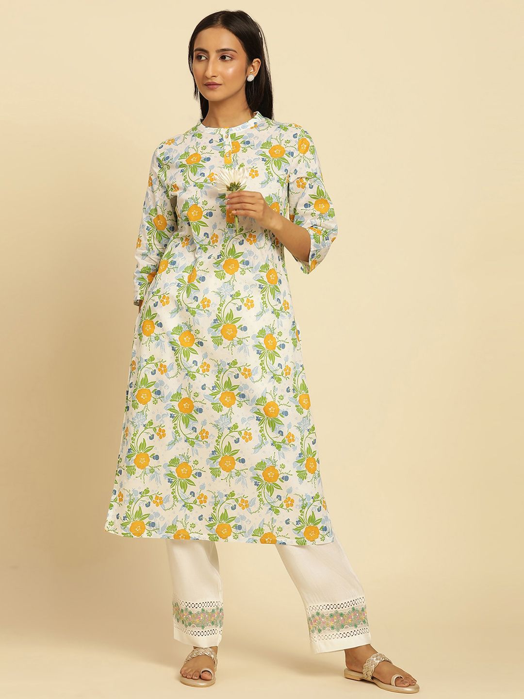 W Floral Printed Mandarin Collar Straight Kurta