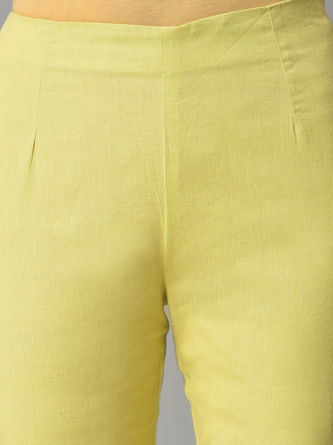 W Women Mid RIse Cropped Slim Fit Trousers