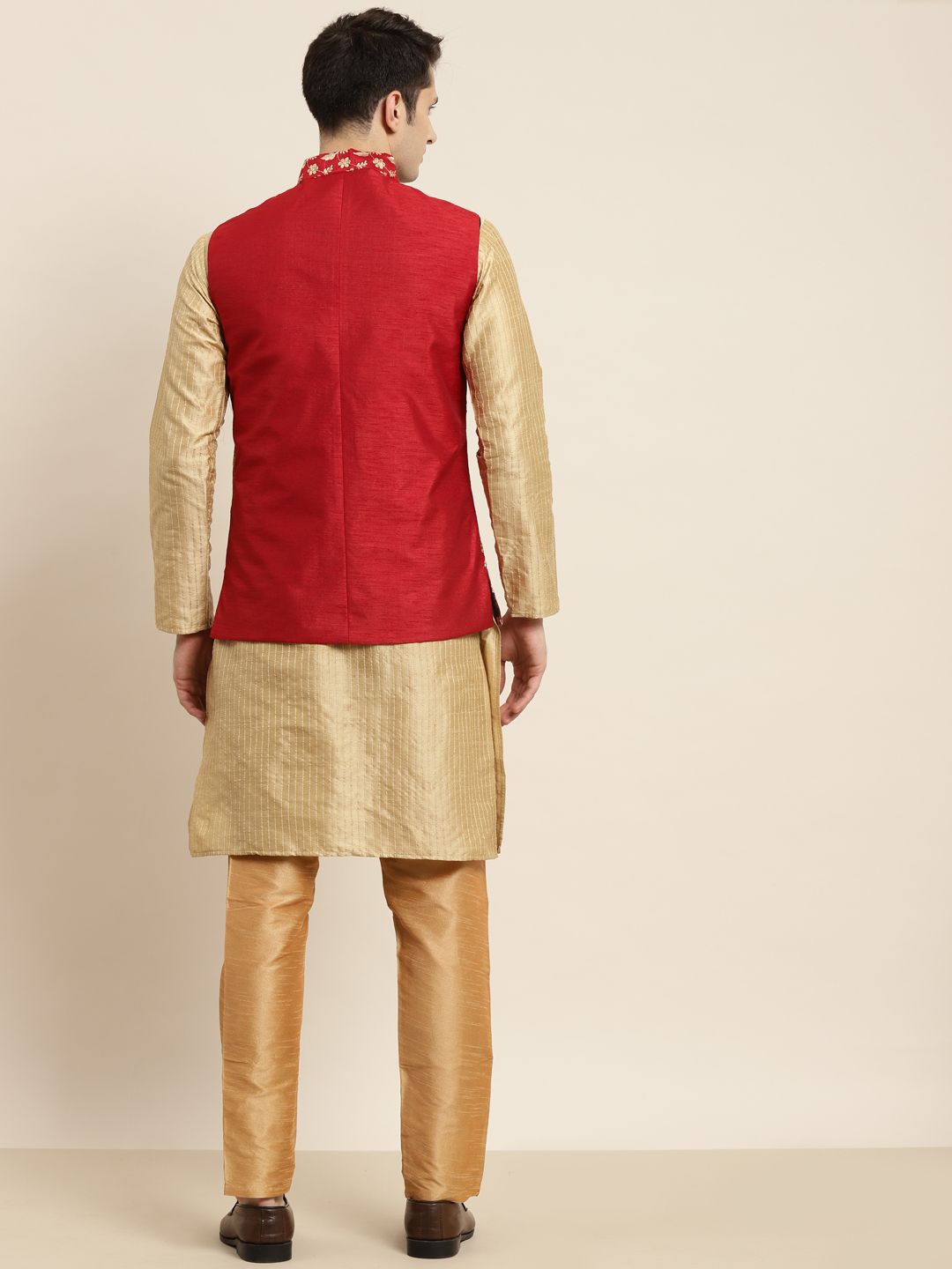 SOJANYA Men Golden & Red Kurta with Churidar & Nehru Jacket