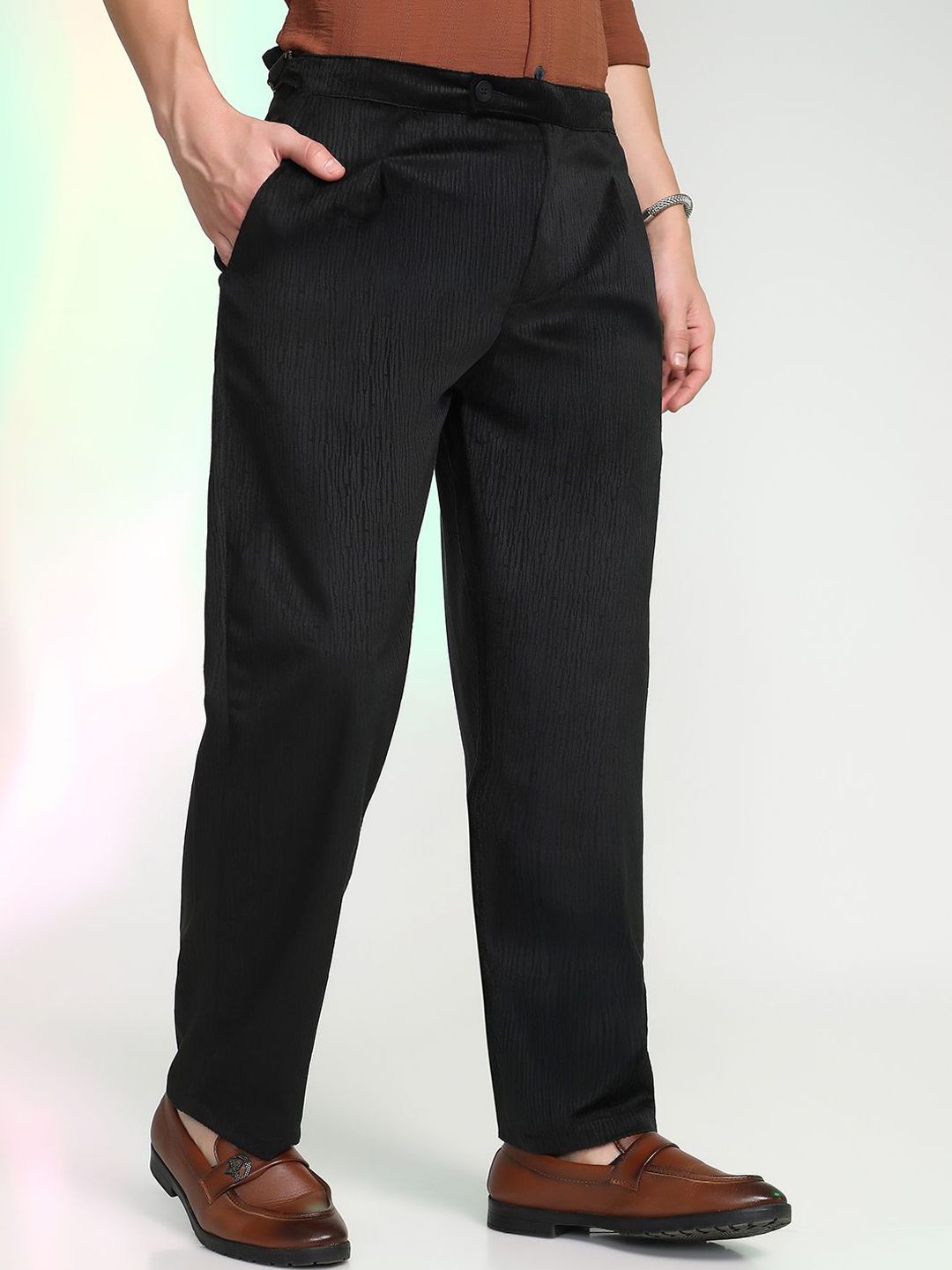 Campus Sutra Men Comfort Regular Trousers