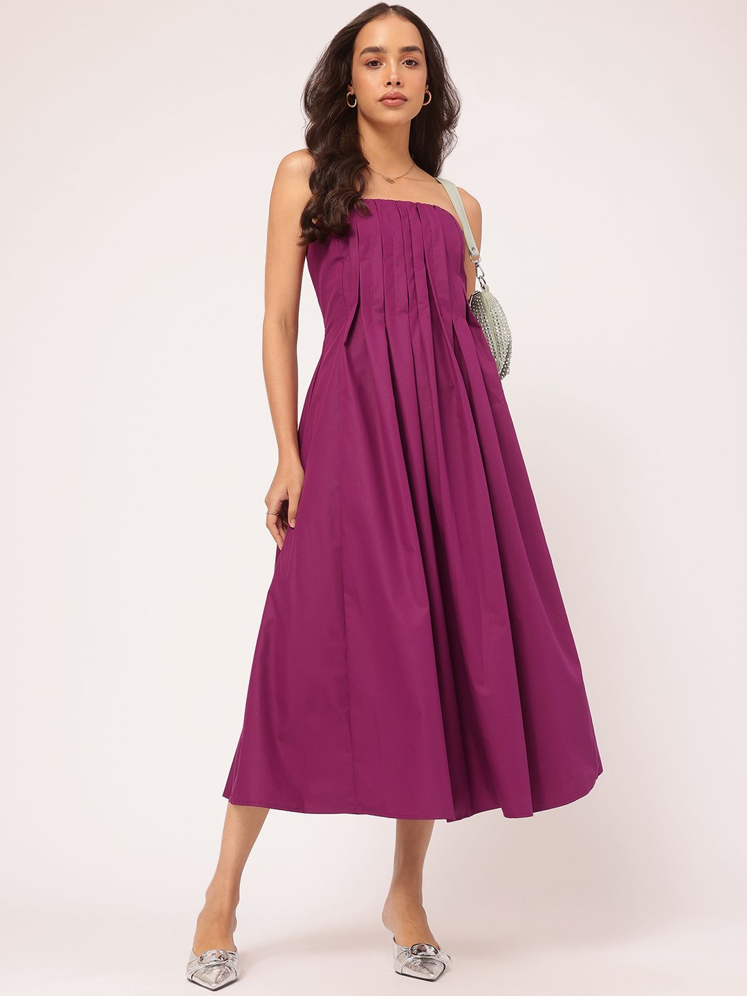 DressBerry Posh & Glam Pleated Strapless A-Line Midi Dress