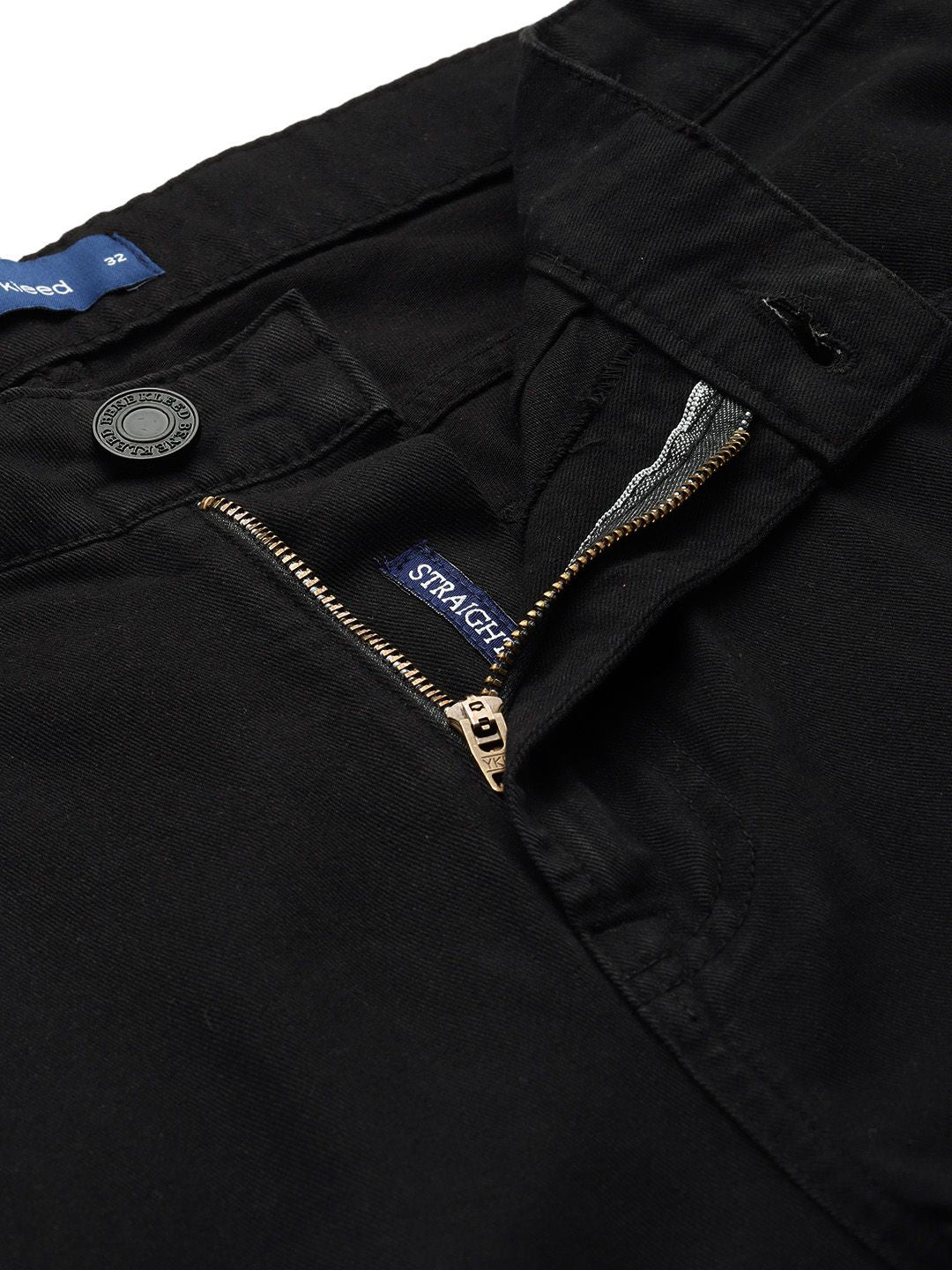 Bene Kleed Men Solid Straight Fit Cargos Trousers