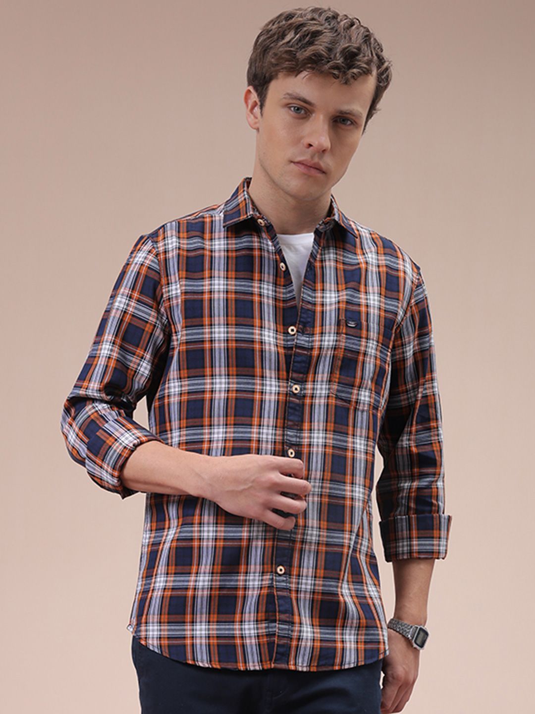 The Indian Garage Co Men Slim Fit Checked Spread Collar Casual Shirt