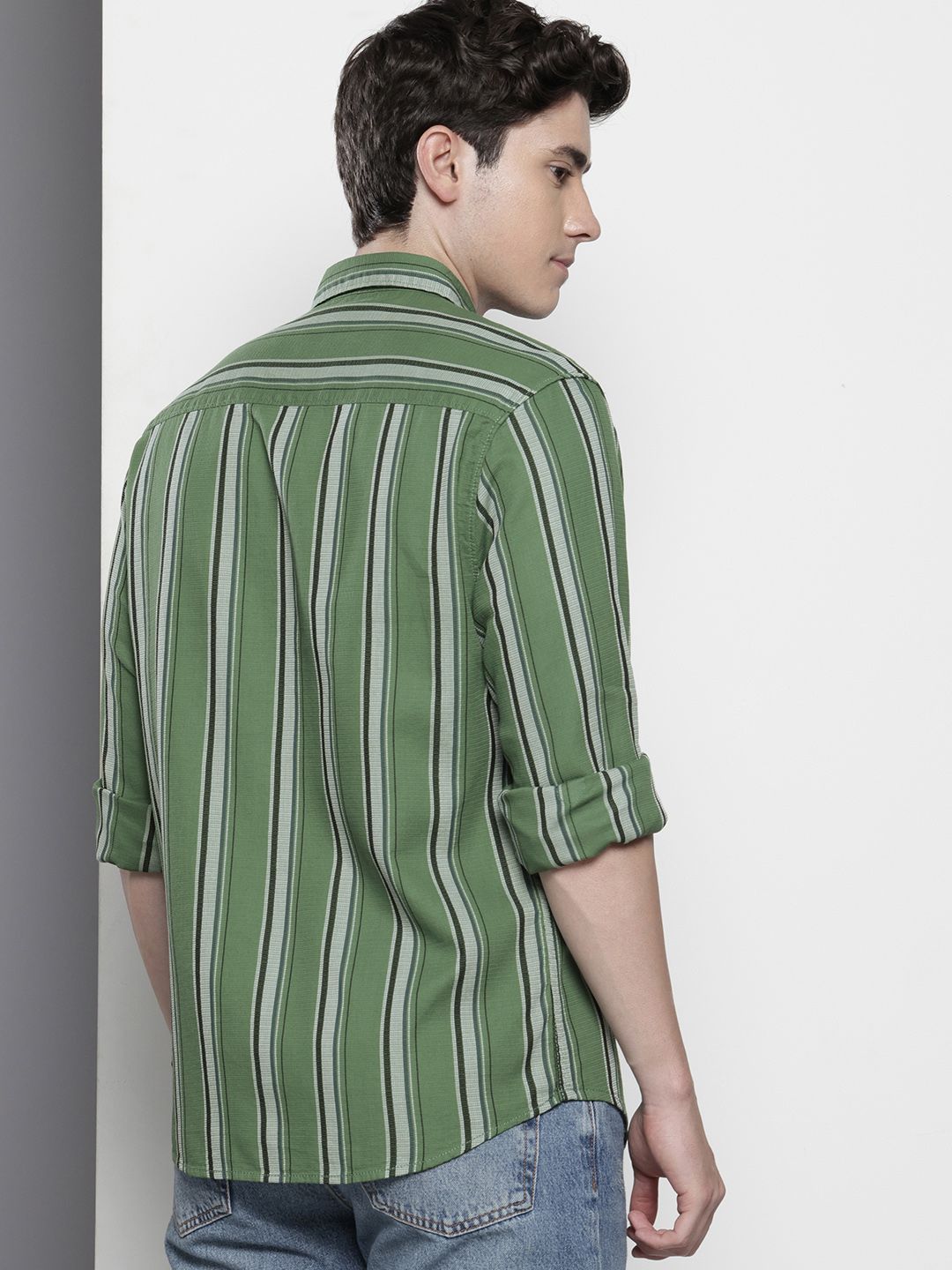 The Indian Garage Co Pure Cotton Slim Fit Opaque Textured & Striped Casual Shirt